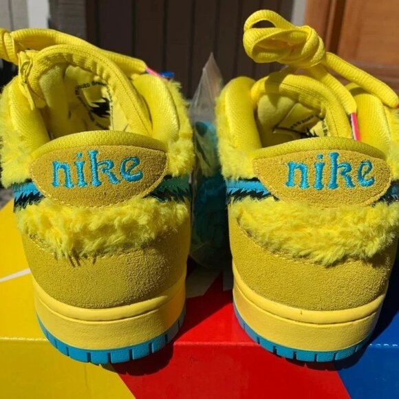 Nike SB Dunk Low Basketball Shoes